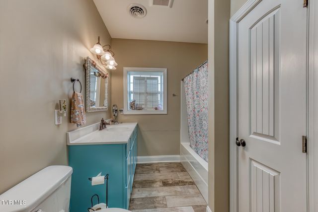1237 White Top Road, Bluff City, TN 37618