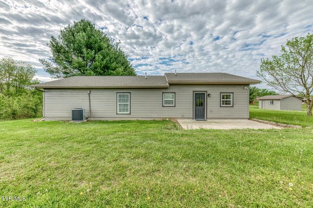 1237 White Top Road, Bluff City, TN 37618