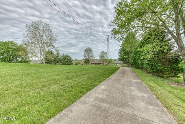 1237 White Top Road, Bluff City, TN 37618