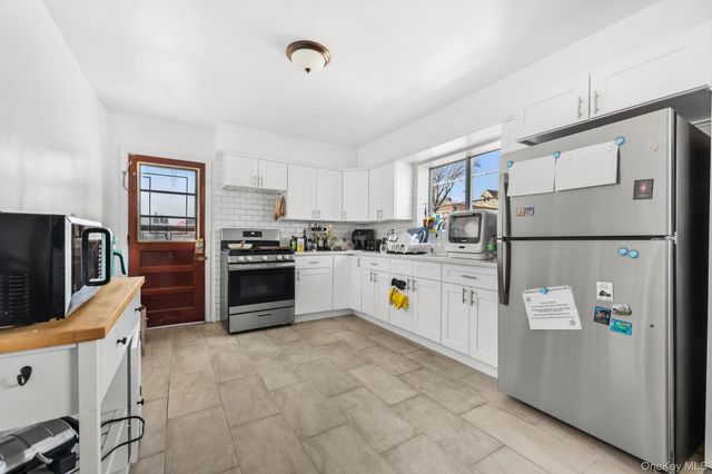 124 Scott Avenue, Yonkers, NY 10704