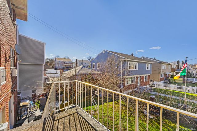 124 Scott Avenue, Yonkers, NY 10704