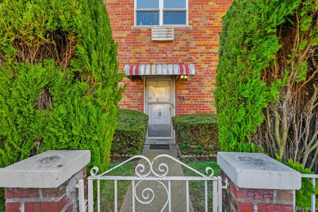 124 Scott Avenue, Yonkers, NY 10704