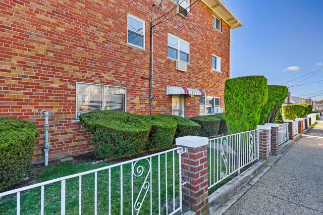 124 Scott Avenue, Yonkers, NY 10704