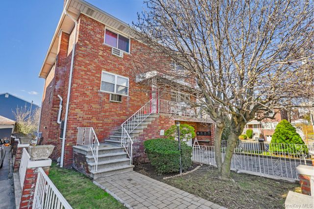 124 Scott Avenue, Yonkers, NY 10704