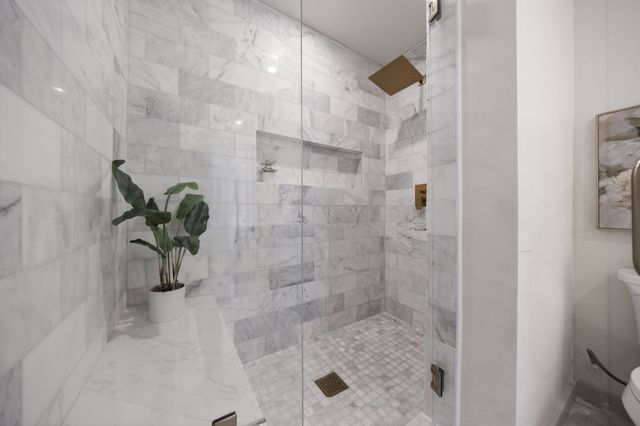 200 S Shore Drive, Dallas, TX 75216