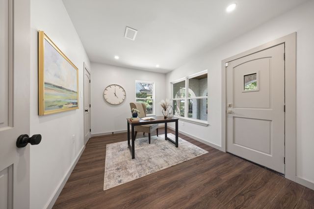 200 S Shore Drive, Dallas, TX 75216