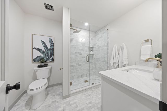 200 S Shore Drive, Dallas, TX 75216