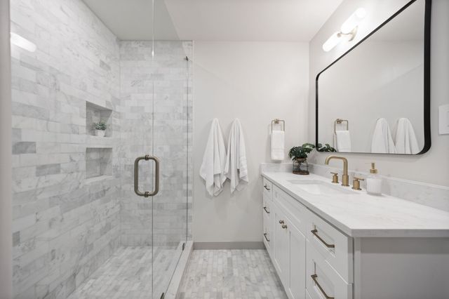 200 S Shore Drive, Dallas, TX 75216