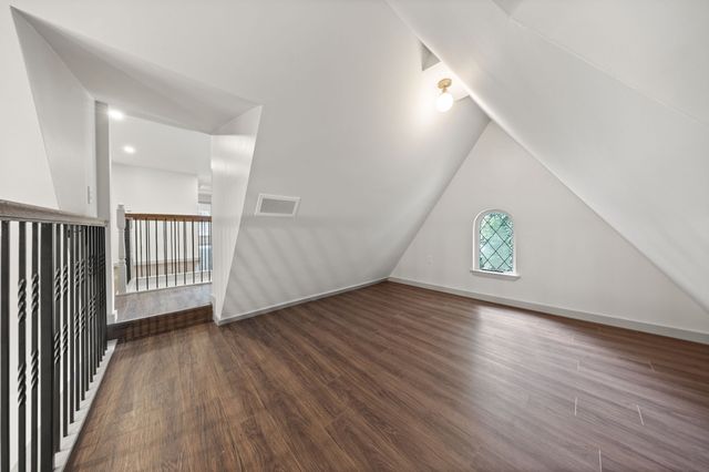 200 S Shore Drive, Dallas, TX 75216