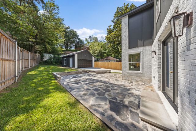 200 S Shore Drive, Dallas, TX 75216