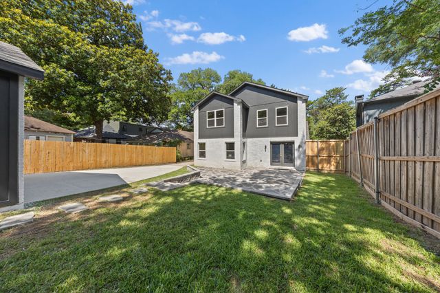 200 S Shore Drive, Dallas, TX 75216