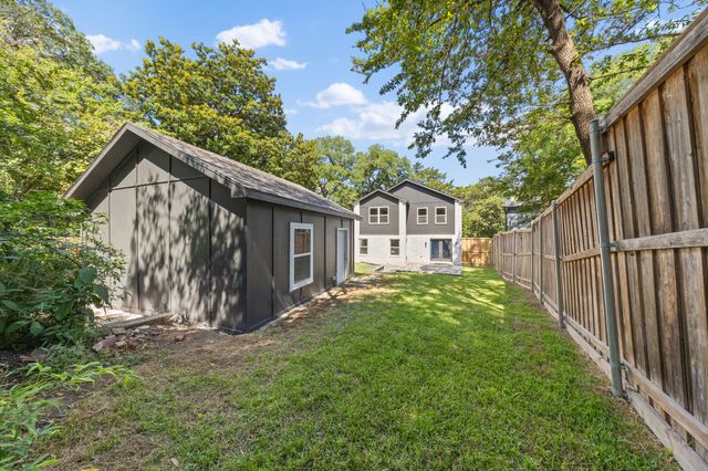 200 S Shore Drive, Dallas, TX 75216