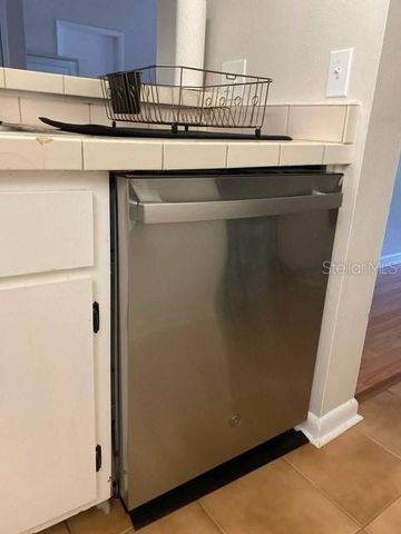 5219 VIA HACIENDA CIRCLE B209, Orlando, FL 32839