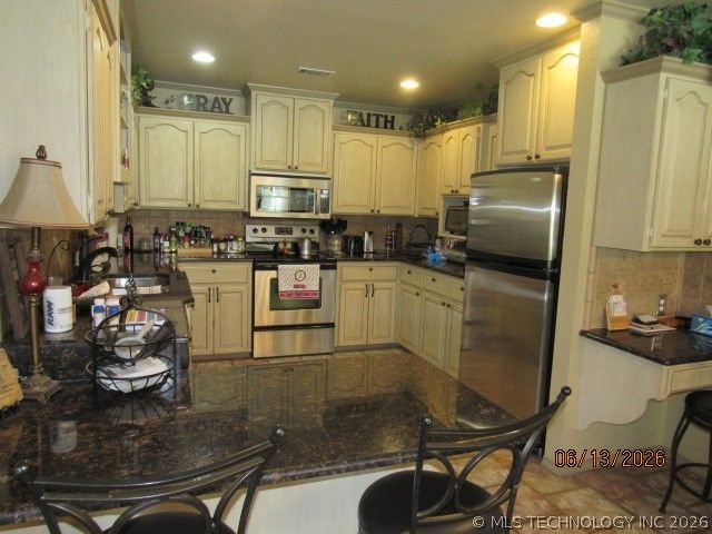 512 Oakland, Ardmore, OK 73401