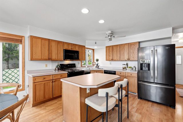 N50W35328 Wisconsin AVENUE, Oconomowoc, WI 53066