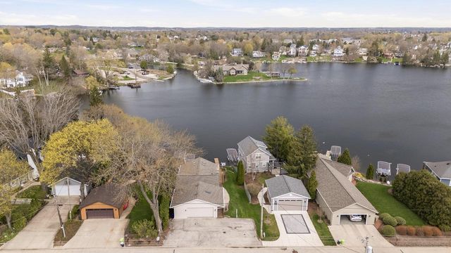 N50W35328 Wisconsin AVENUE, Oconomowoc, WI 53066
