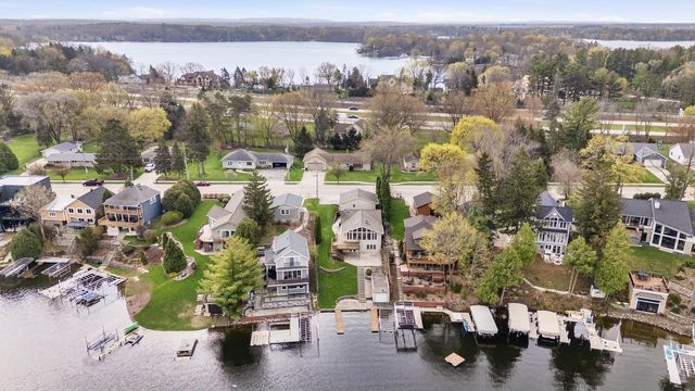 N50W35328 Wisconsin AVENUE, Oconomowoc, WI 53066