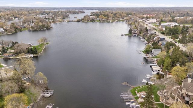N50W35328 Wisconsin AVENUE, Oconomowoc, WI 53066