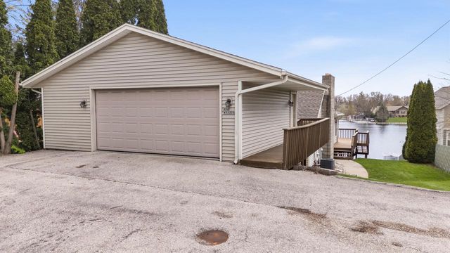 N50W35328 Wisconsin AVENUE, Oconomowoc, WI 53066
