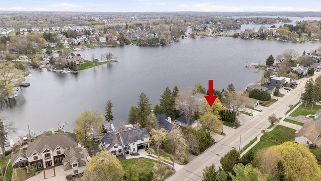 N50W35328 Wisconsin AVENUE, Oconomowoc, WI 53066