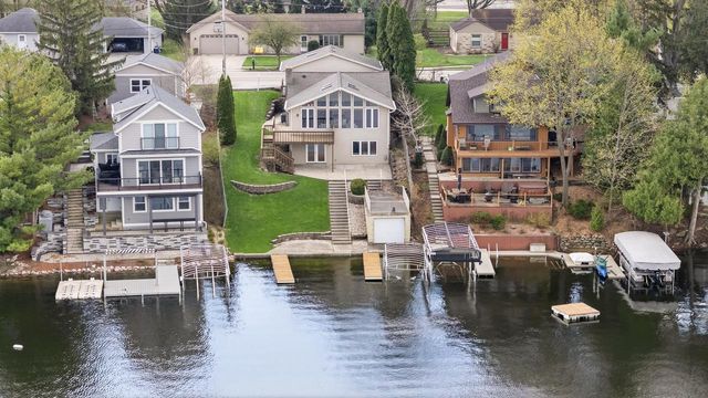 N50W35328 Wisconsin AVENUE, Oconomowoc, WI 53066