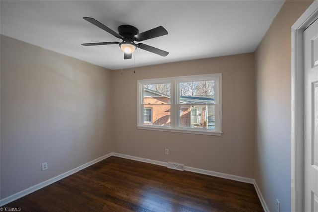 307 Foxcroft Drive, Winston-salem, NC 27103