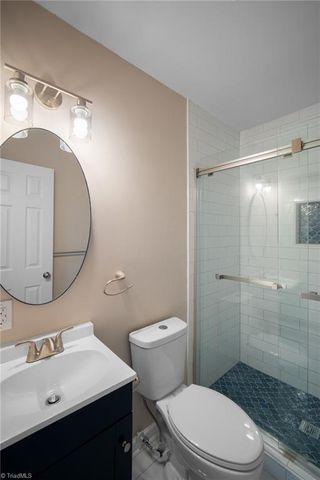 307 Foxcroft Drive, Winston-salem, NC 27103