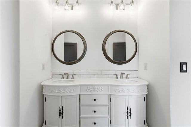 738 Overlook Trail, Acworth, GA 30101