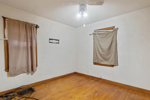 4306 E 2nd St, Superior, WI 54880