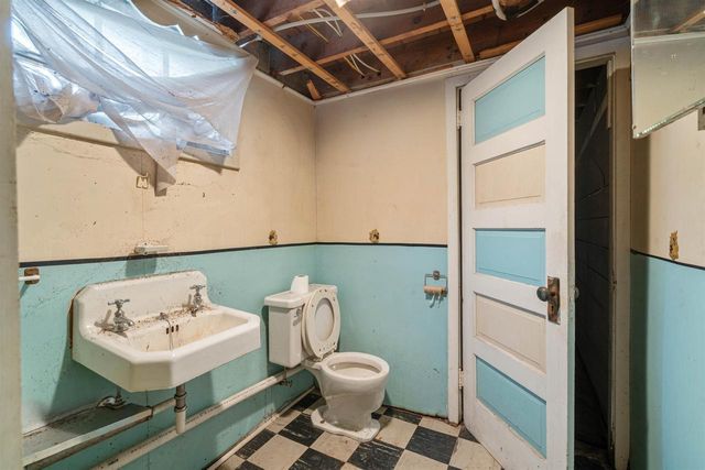 4306 E 2nd St, Superior, WI 54880