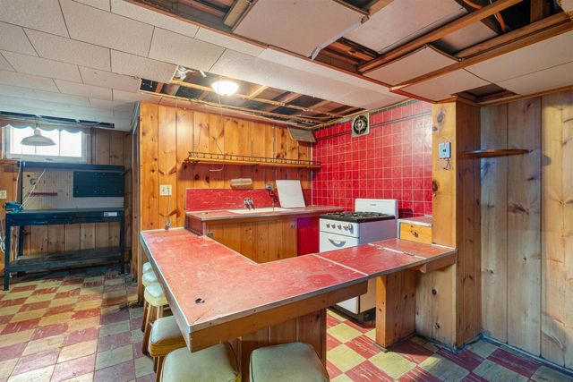 4306 E 2nd St, Superior, WI 54880