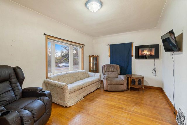 4306 E 2nd St, Superior, WI 54880