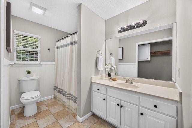 908 Clay Hill Drive, Soddy Daisy, TN 37379
