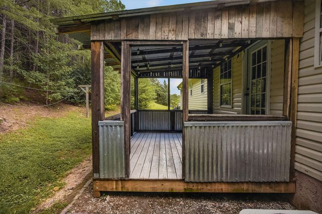 908 Clay Hill Drive, Soddy Daisy, TN 37379