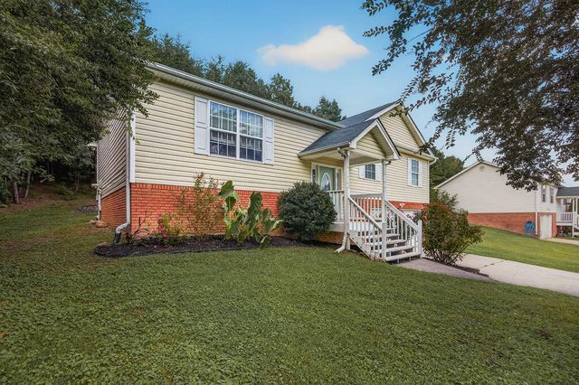 908 Clay Hill Drive, Soddy Daisy, TN 37379
