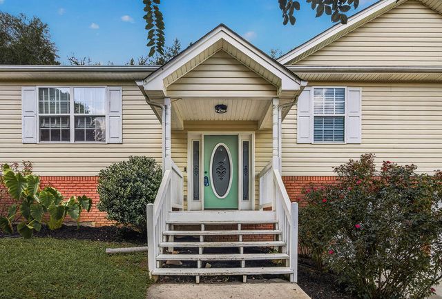 908 Clay Hill Drive, Soddy Daisy, TN 37379