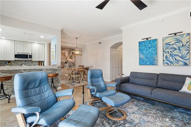 9715 Acqua CT # 113, Naples, FL 34113