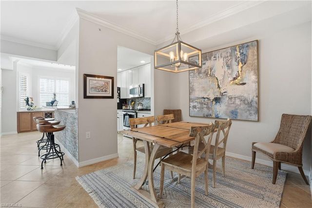 9715 Acqua CT # 113, Naples, FL 34113