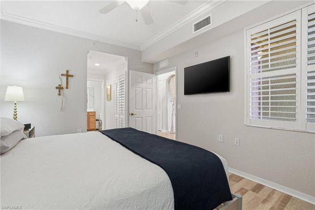 9715 Acqua CT # 113, Naples, FL 34113