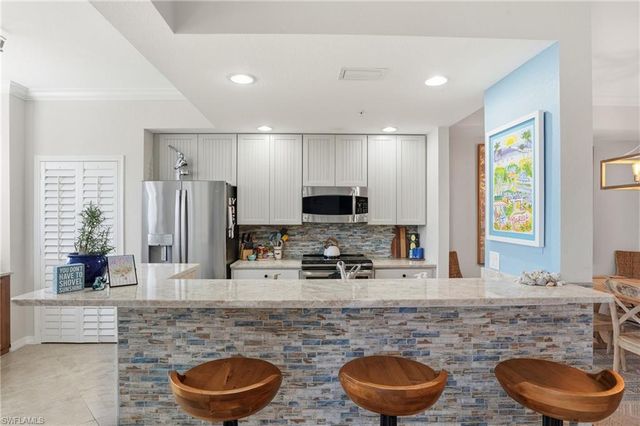 9715 Acqua CT # 113, Naples, FL 34113