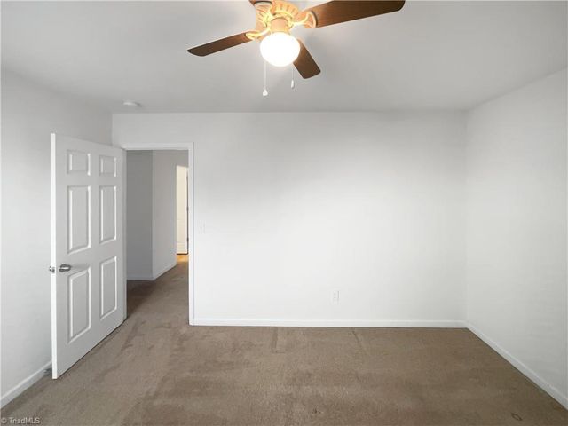 2102 Longburn Drive, Kernersville, NC 27284