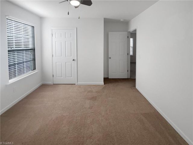 2102 Longburn Drive, Kernersville, NC 27284