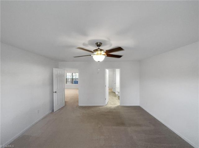 2102 Longburn Drive, Kernersville, NC 27284