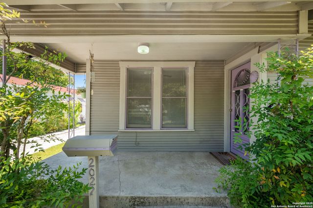 2022 Sacramento, San Antonio, TX 78201