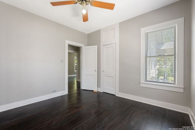 2022 Sacramento, San Antonio, TX 78201