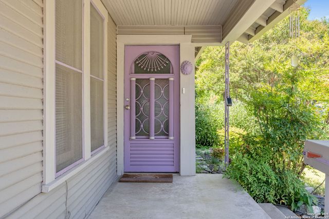 2022 Sacramento, San Antonio, TX 78201
