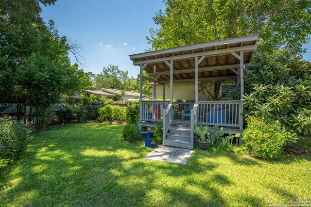 2022 Sacramento, San Antonio, TX 78201