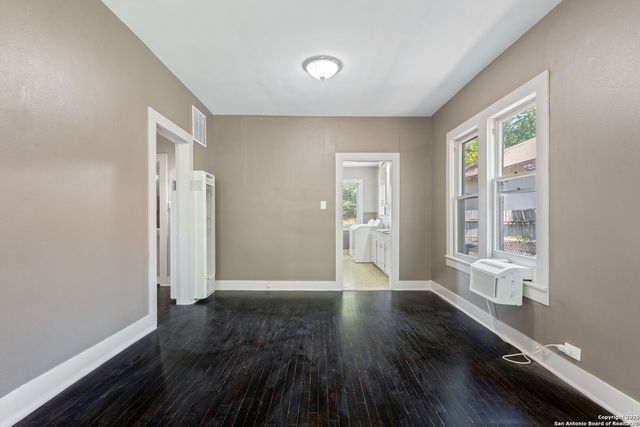 2022 Sacramento, San Antonio, TX 78201
