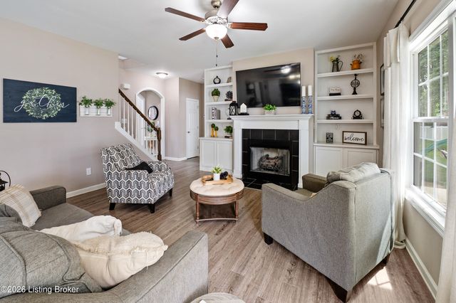 133 N Canterbury Glen Dr, Mt Washington, KY 40047