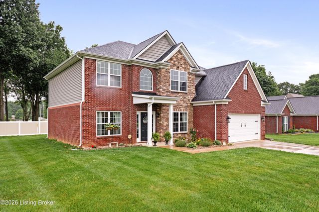 133 N Canterbury Glen Dr, Mt Washington, KY 40047